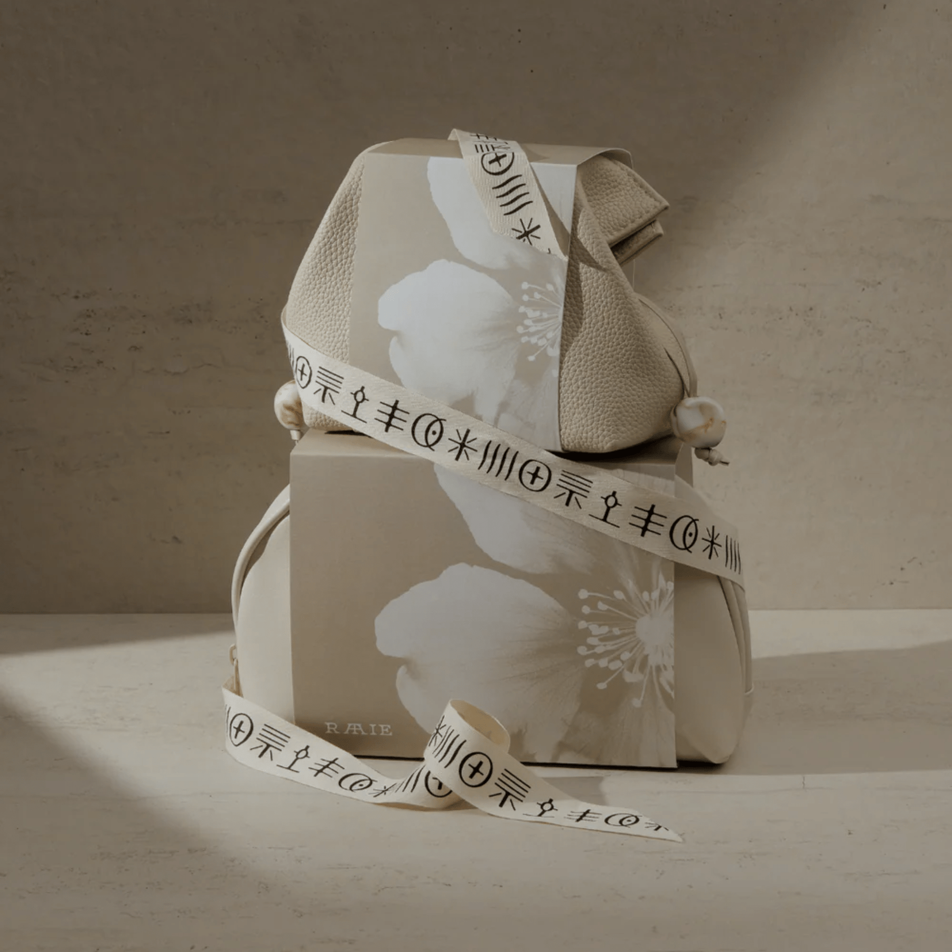 Raaie The Introduction Set - The Slow